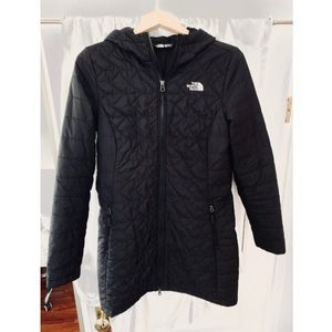 Women’s North Face Puffer Jacket (Thin Puffer)